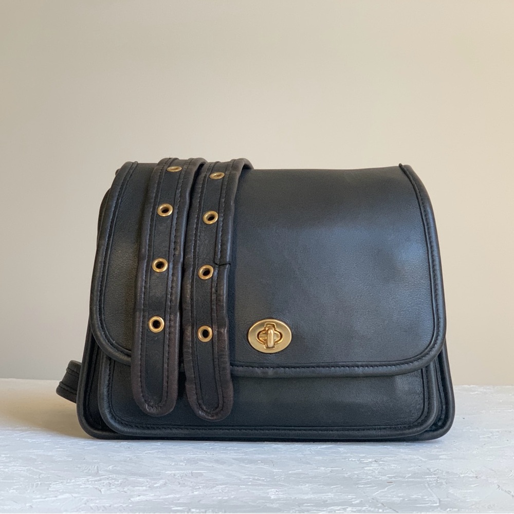 Rambler’s Legacy (9061) Vintage Coach Crossbody Shoulder Bag